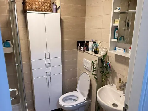 Rent, one bedroom apartment, 44m², City Kej, Podgorica - image 6