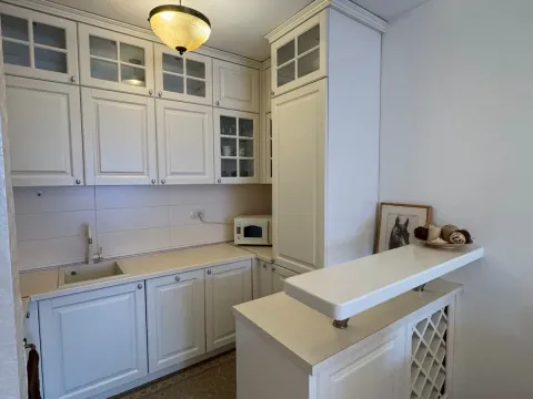 Izdavanje, jednosoban stan, 47m², City Kvart, Podgorica - image 3