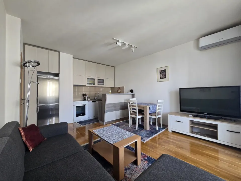 Prodaja, jednosoban stan, 44m², Ljubović, Podgorica