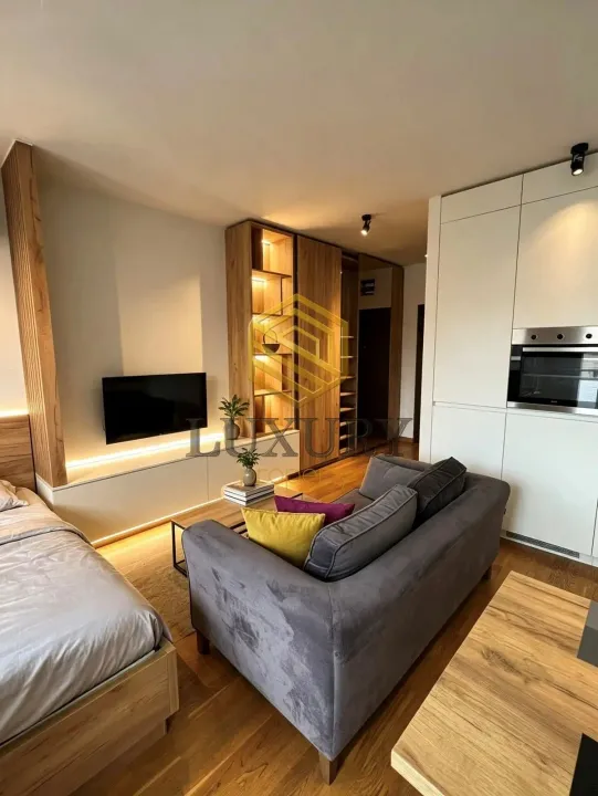 Sale, studio apartment, 33m², City Kvart, Podgorica