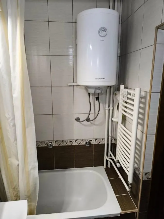 Prodaja, jednosoban stan, 41m², Banatić, Novi Sad Sve Podlokacije