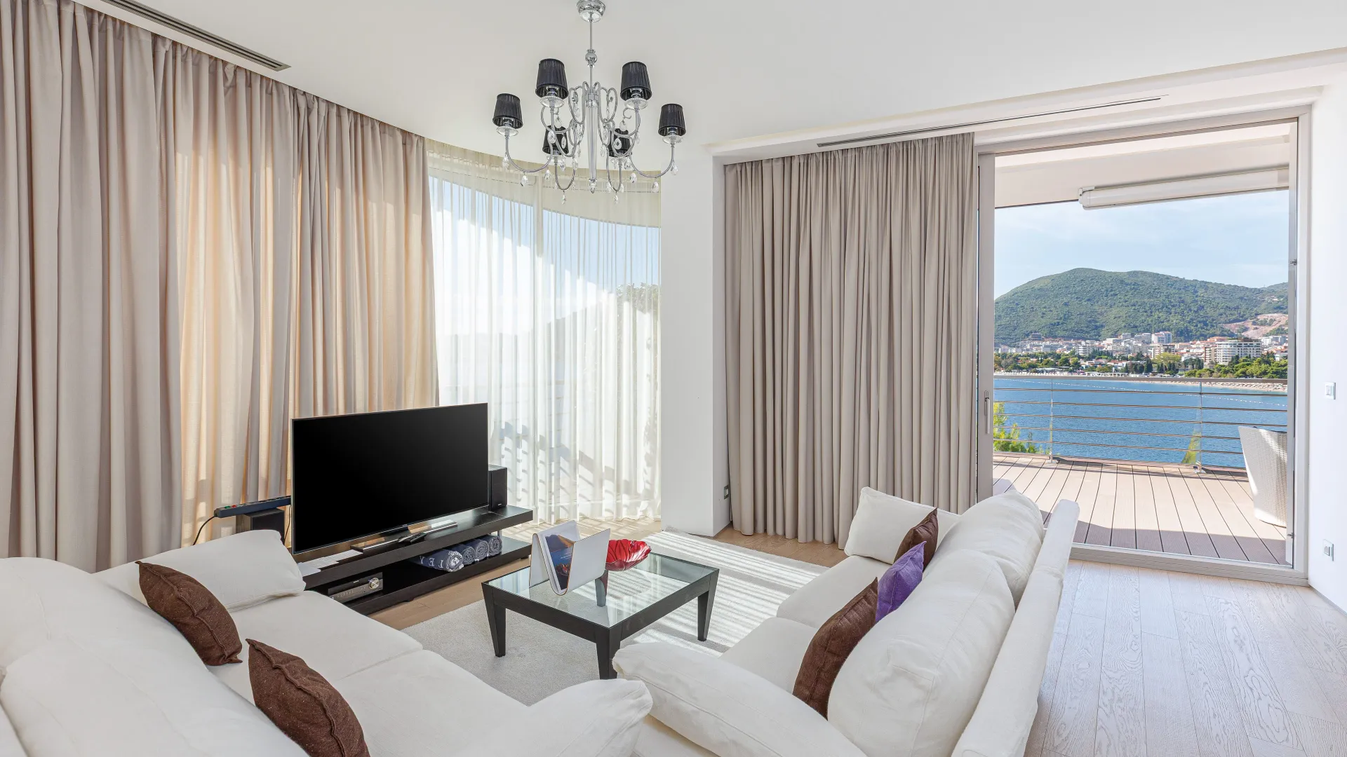 Sale, two bedroom apartment, 146m², Dukley Gardens, Budva