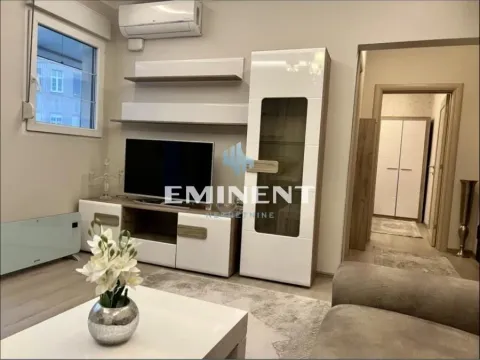 Rent, two bedroom apartment, 45m², Stari Grad, Beograd - image 2