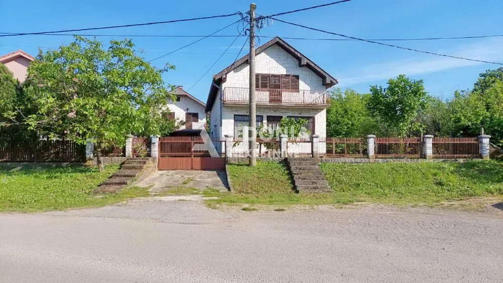 Prodaja, kuća, 300m², Arnajevo, Barajevo
