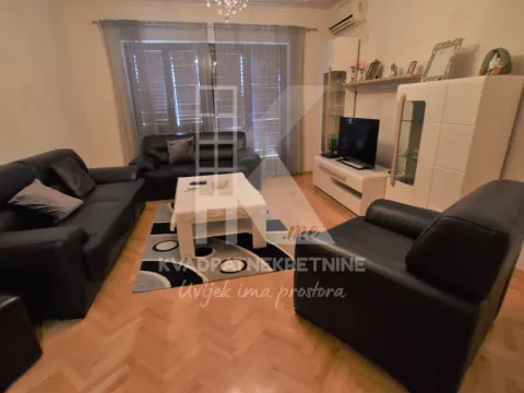 Sale, house, 250m², Zelenika, Podgorica - image 19