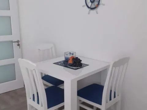 Izdavanje, jednosoban stan, 40m², Šušanj, Bar - image 4