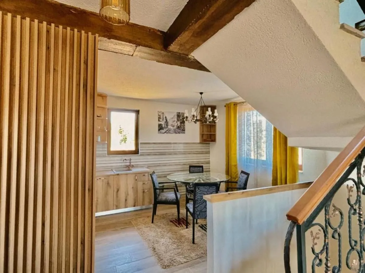 Prodaja, kuća, 274m², Žabljak, Crna Gora