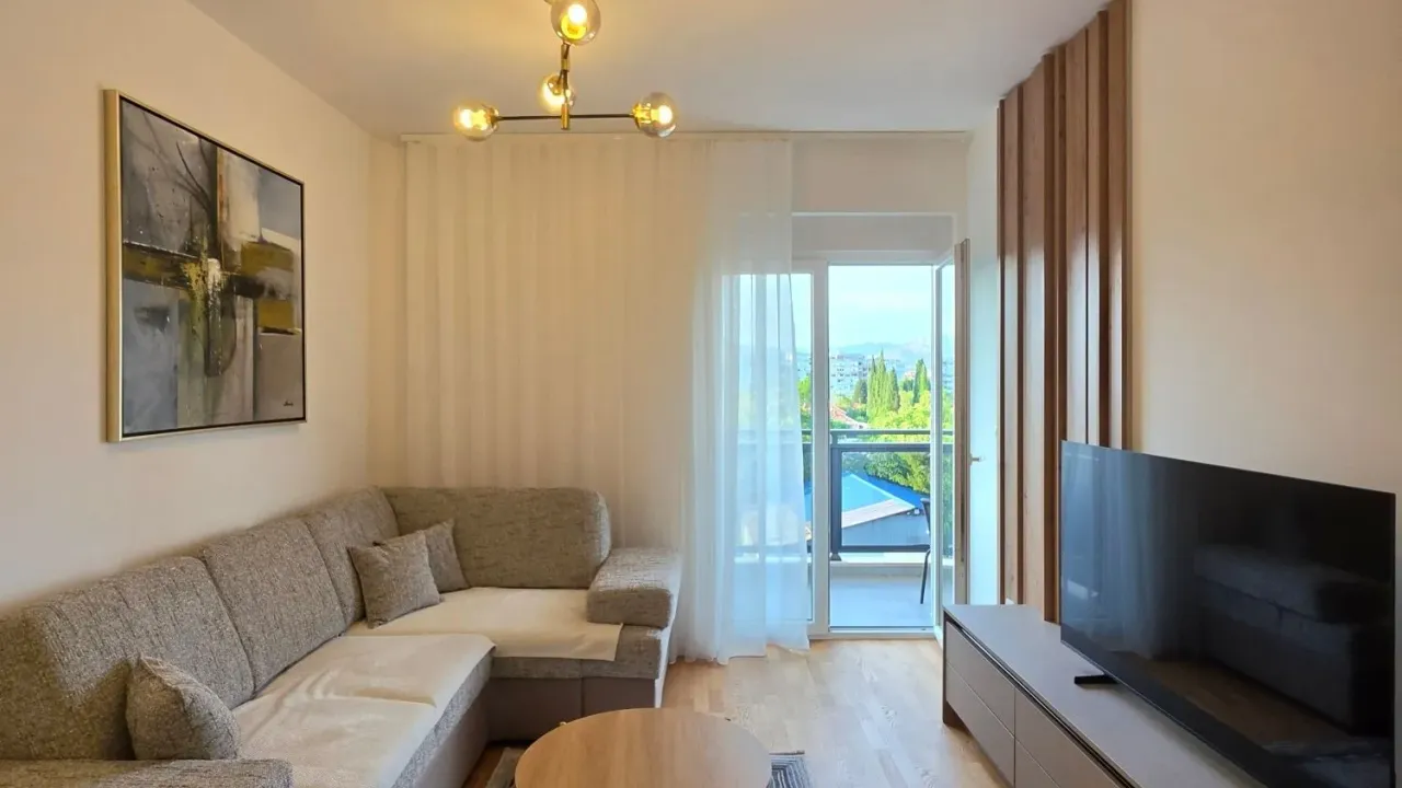 Rent, one bedroom apartment, 45m², Pobrežje, Podgorica