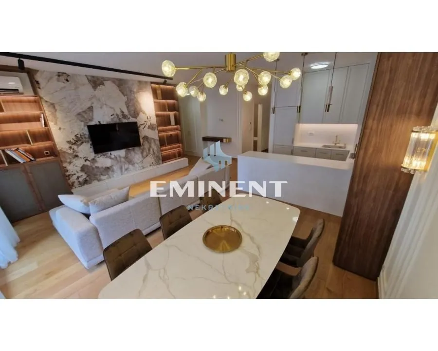 Izdavanje, trosoban stan, 92m², Novi Beograd Blok 65, Novi Beograd Sve Podlokacije