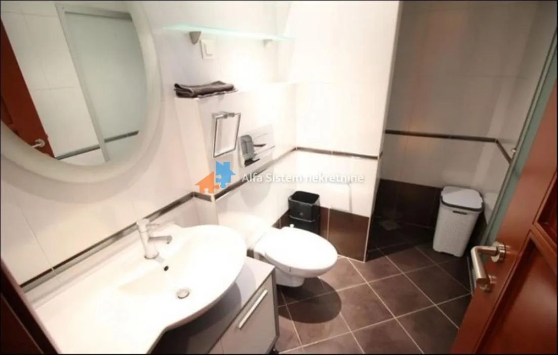 Rent, four bedroom apartment, 160m², Vračar Centar, Vračar Sve Podlokacije