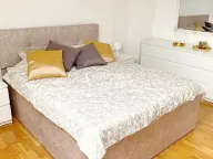 Izdavanje, trosoban stan, 135m², Savski Venac, Beograd - image 9