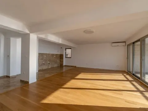 Prodaja, trosoban stan, 160m², Pržno, Budva - image 5