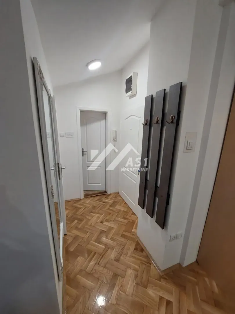Izdavanje, jednosoban stan, 45m², Novi Sad Sve Podlokacije, Novi Sad