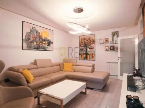 Sale, three bedroom apartment, 90m², Danilovgrad, Crna Gora - image 2