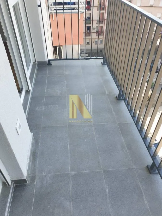 Izdavanje, dvosoban stan, 44m², Grbavica, Novi Sad Sve Podlokacije