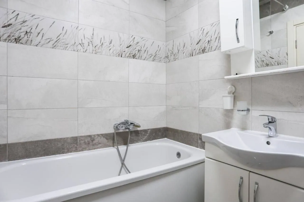 Rent, one bedroom apartment, 52m², Bečići, Budva