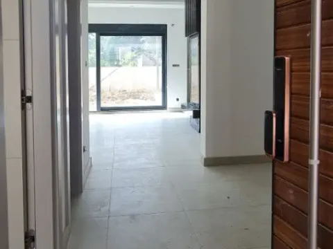 Sale, house, 200m², Danilovgrad, Crna Gora - image 3