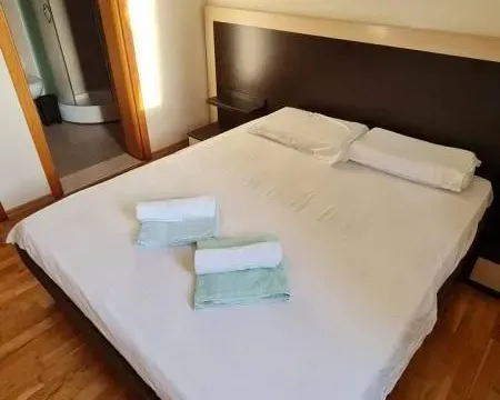 Sale, two bedroom apartment, 75m², Pržno, Budva - image 4