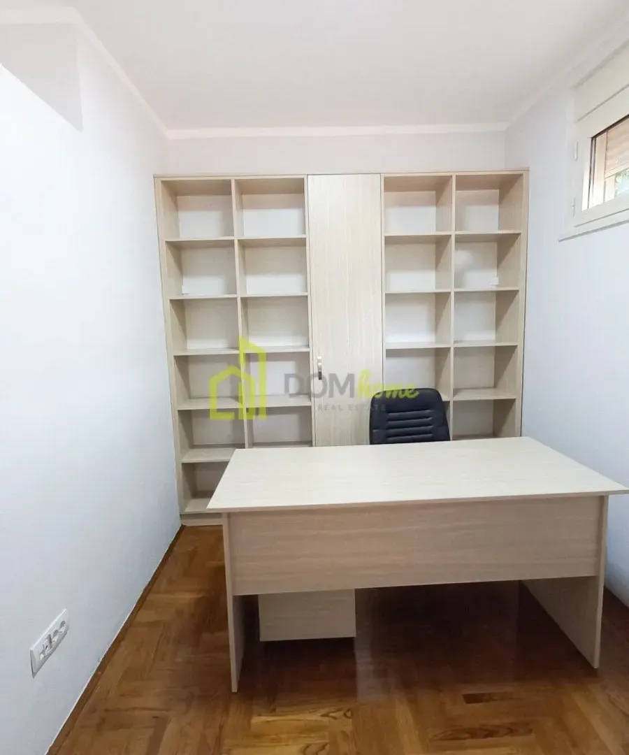 Rent, office space, 40m², Gorica C, Podgorica
