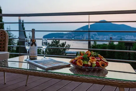 Prodaja, dvosoban stan, 186m², Dukley Gardens, Budva - image 19