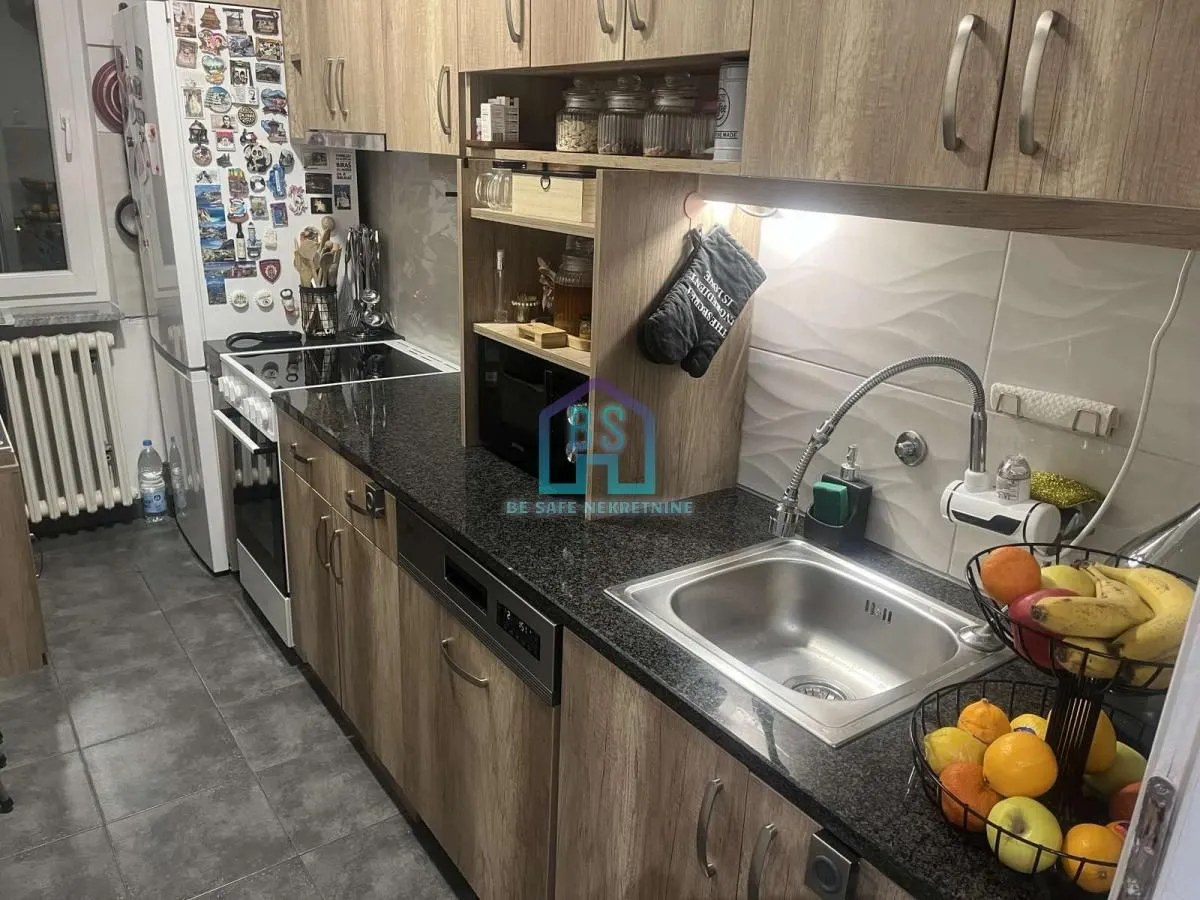 Prodaja, trosoban stan, 58m², Sremski Karlovci, Novi Sad