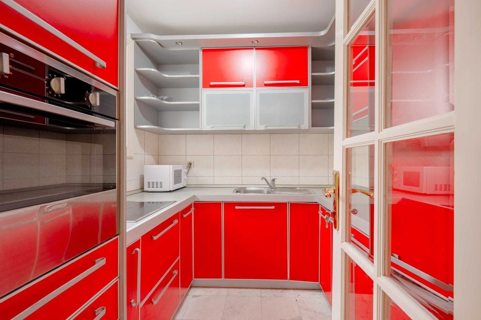 Sale, four bedroom apartment, 131m², Sveti Stefan, Budva