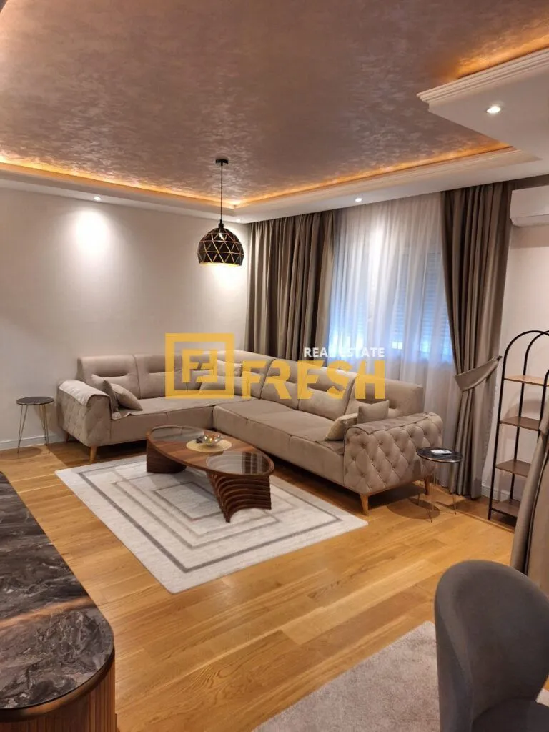Rent, three bedroom apartment, 94m², City Kvart, Podgorica
