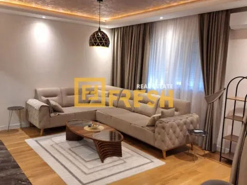 Rent, three bedroom apartment, 94m², City Kvart, Podgorica - image 2