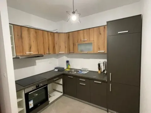 Izdavanje, jednosoban stan, 48m², City Kvart, Podgorica - image 6