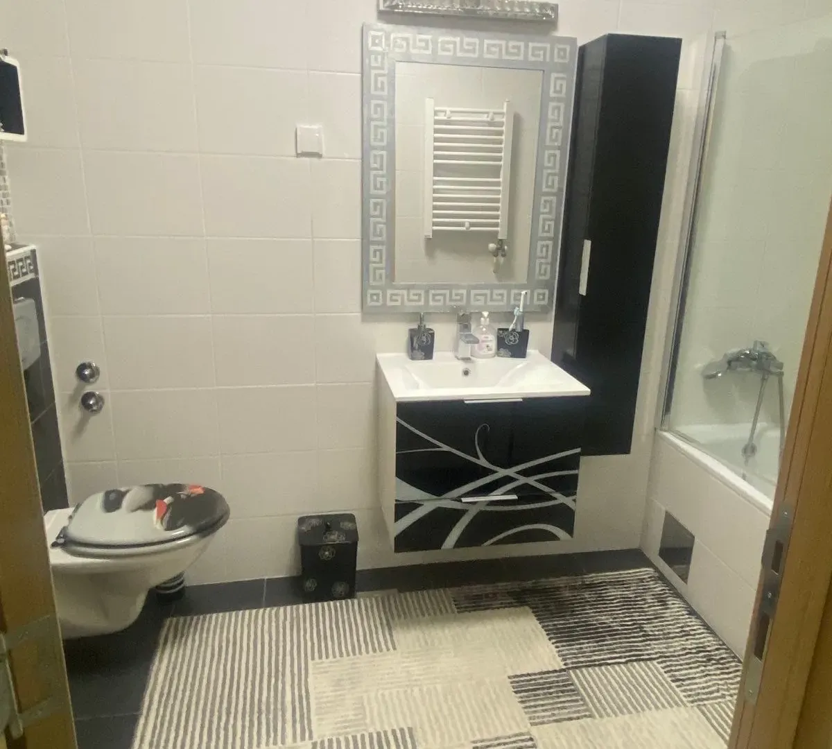 Prodaja, četvorosoban stan, 128m², Novo naselje, Novi Sad