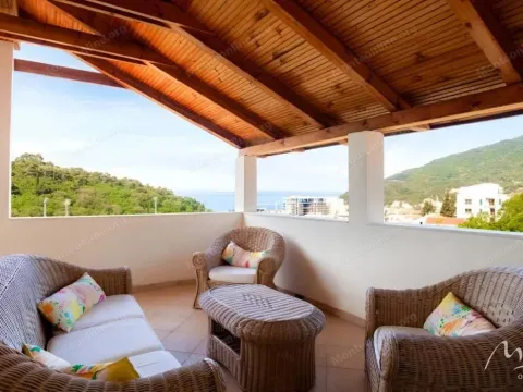 Prodaja, jednosoban stan, 69m², Petrovac, Budva - image 1