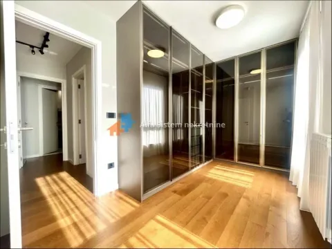 Sale, four bedroom apartment, 112m², Tošin bunar, Novi Beograd Sve Podlokacije - image 10