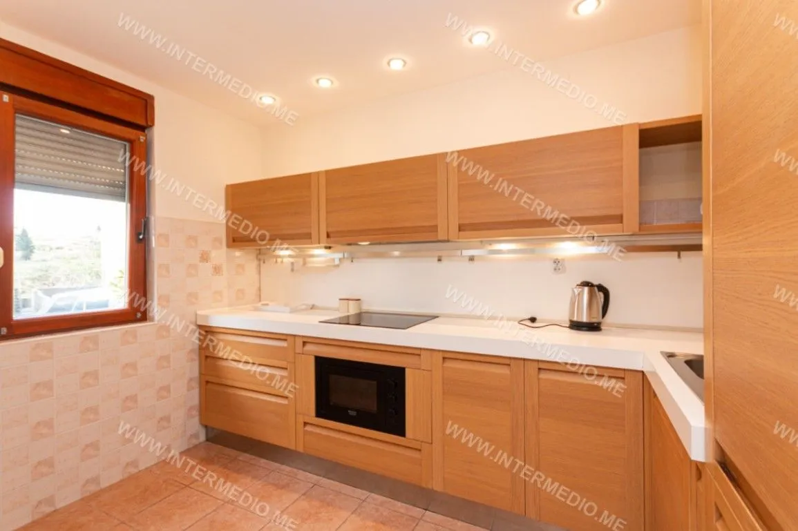 Sale, two bedroom apartment, 80m², Đenovići, Herceg Novi