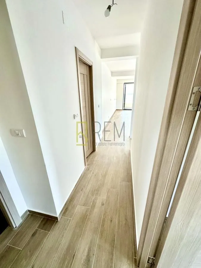 Prodaja, dvosoban stan, 61m², Tološi, Podgorica