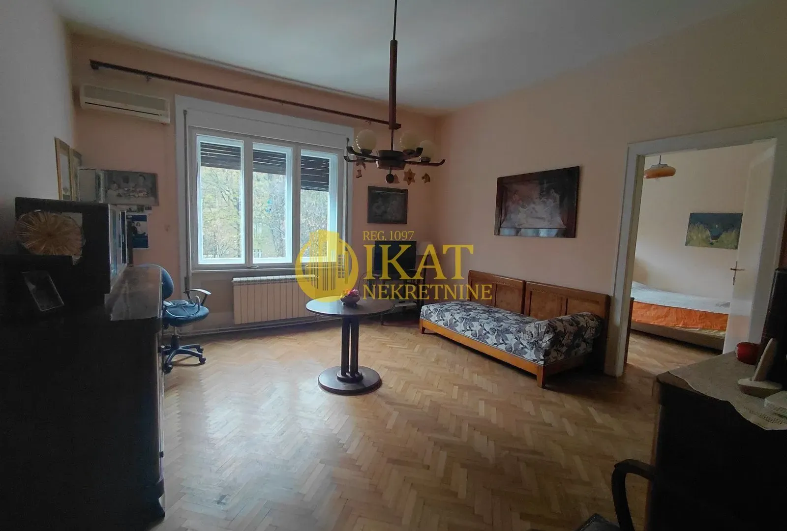 Prodaja, četvorosoban stan, 110m², Zemun Centar, Zemun Sve Podlokacije