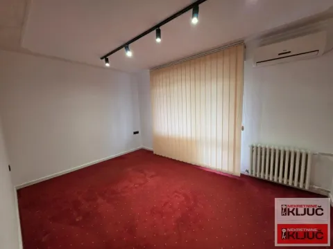 Izdavanje, trosoban stan, 73m², Spens, Novi Sad Sve Podlokacije - image 4