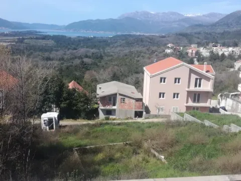 Prodaja, plac, 600m², Kotor, Crna Gora - image 1