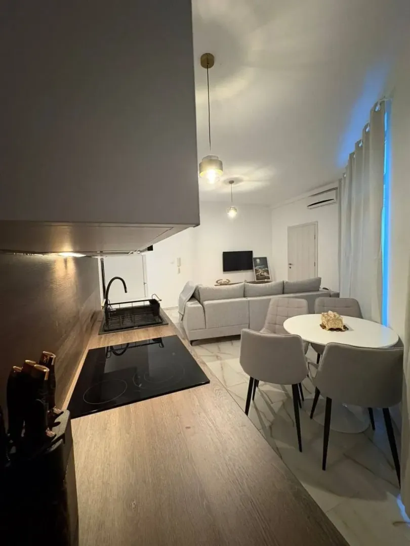 Rent, one bedroom apartment, 40m², Bečići, Budva