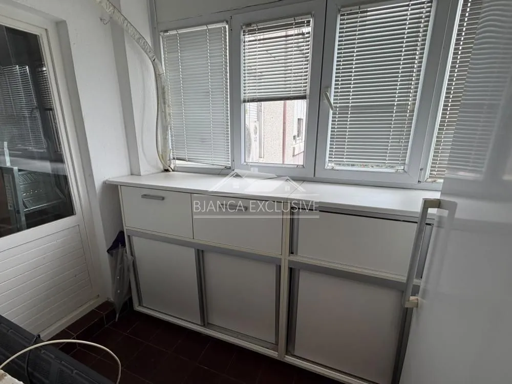 Sale, four bedroom apartment, 79m², Čukarica, Beograd