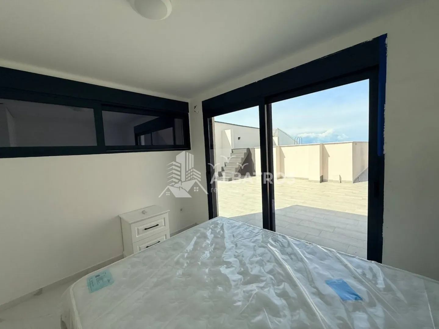 Sale, three bedroom apartment, 442m², Soho City, Bar