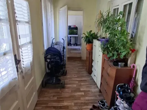 Prodaja, kuća, 248m², Dobanovci, Surčin - image 8