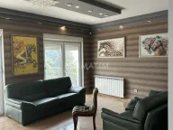 Izdavanje, kuća, 310m², Savski Venac, Beograd - image 1