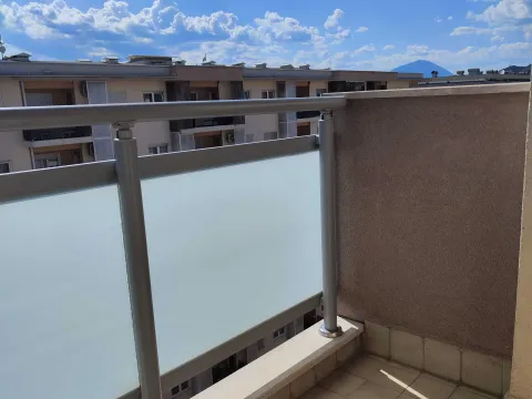 Izdavanje, garsonjera, 29m², City Kvart, Podgorica - image 8