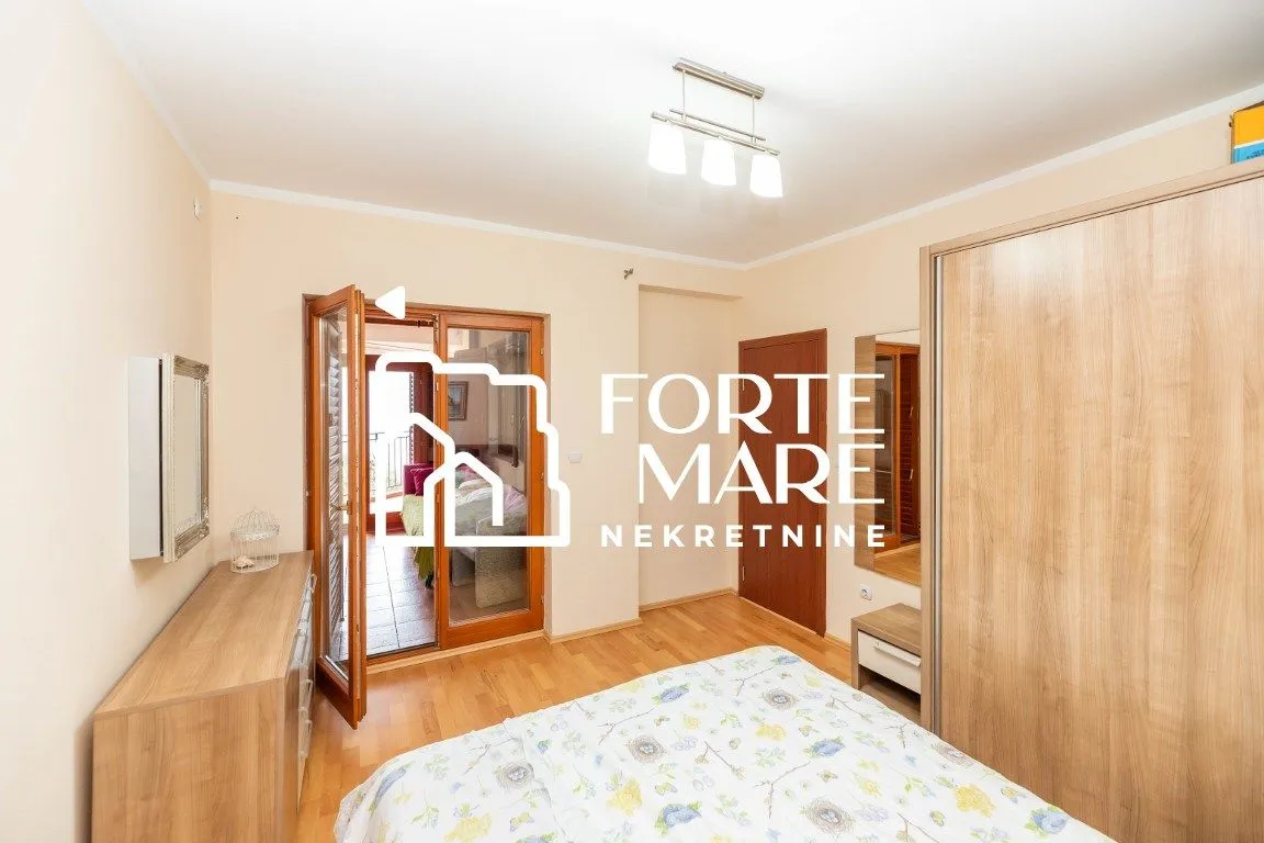 Prodaja, jednosoban stan, 63m², Baošići, Herceg Novi