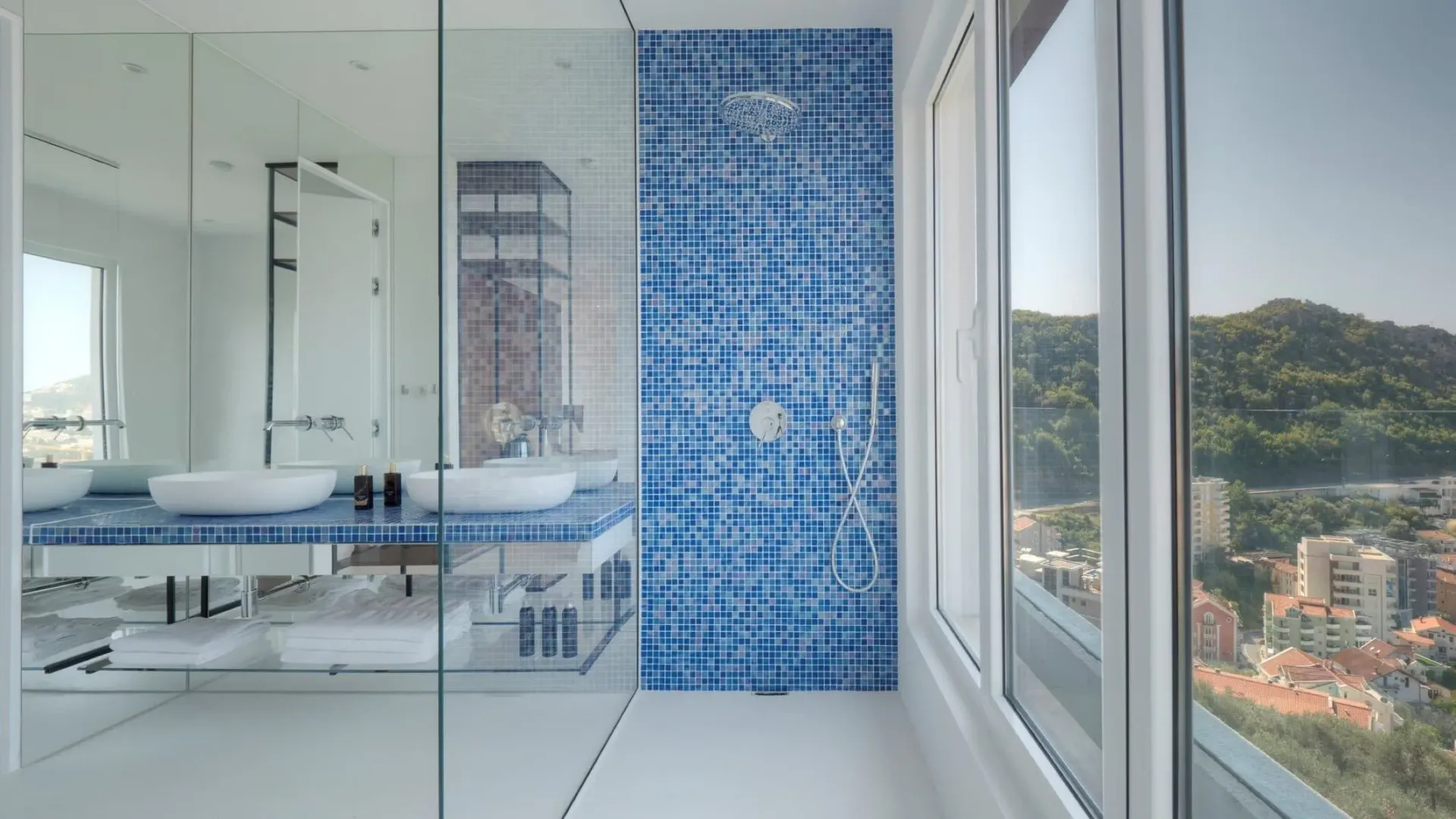 Sale, apartment, 1000m², Rafailovići, Budva
