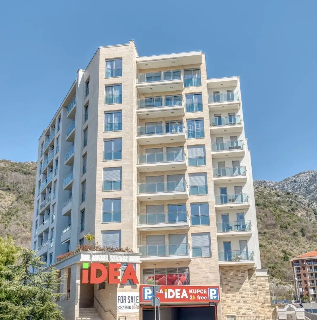 Sale, two bedroom apartment, 55m², Bečići, Budva