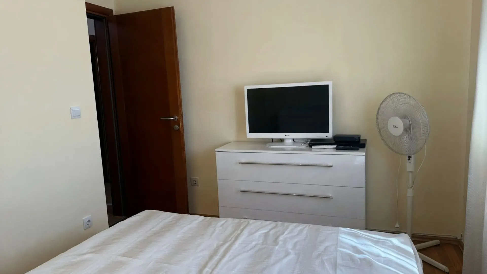 Sale, three bedroom apartment, 69m², Bečići, Budva
