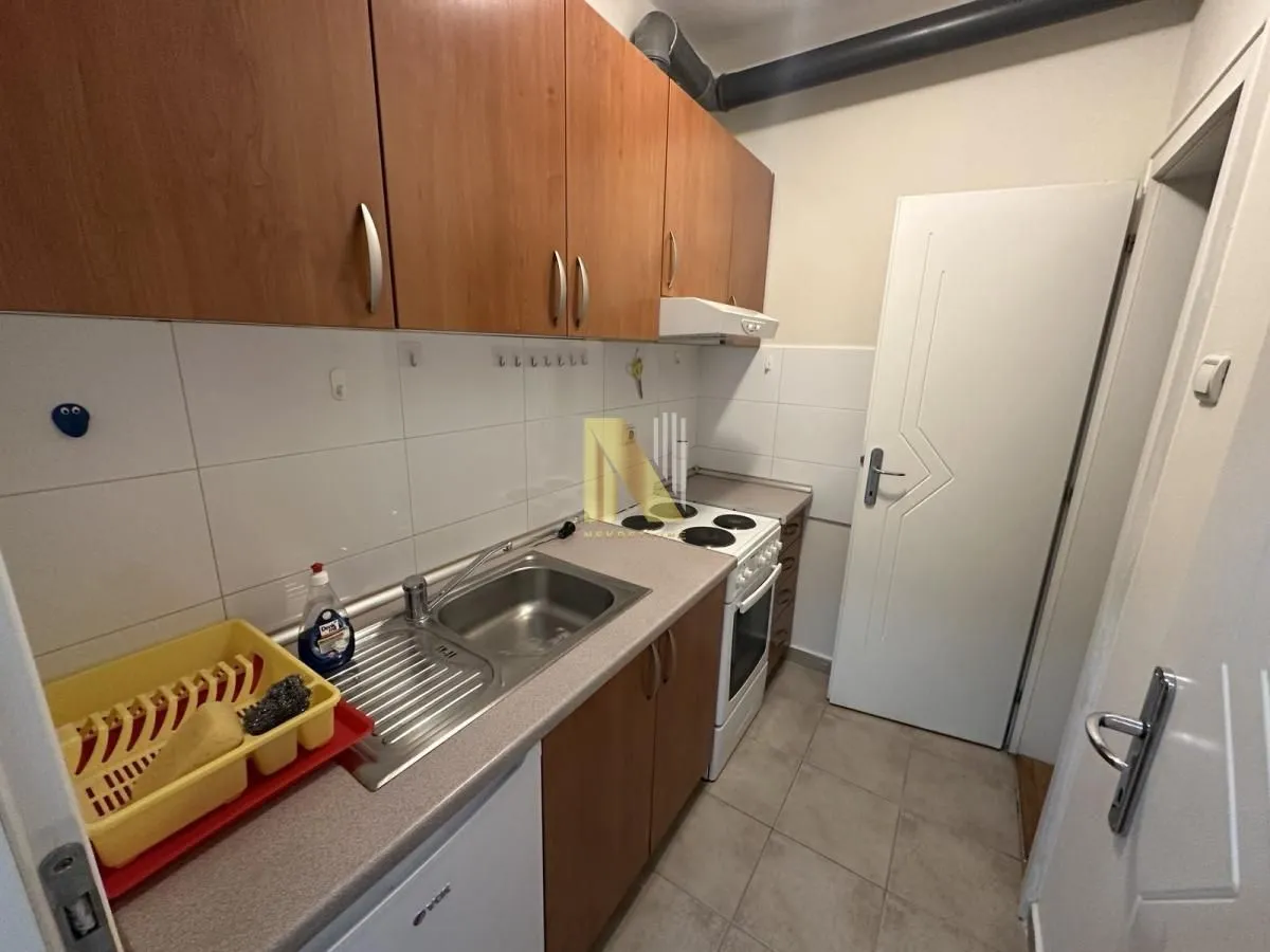 Izdavanje, jednosoban stan, 29m², Socijalno, Novi Sad Sve Podlokacije