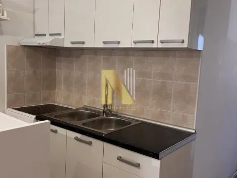 Izdavanje, dvosoban stan, 47m², Sajmište, Novi Sad - image 8