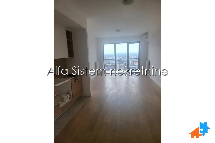 Izdavanje, trosoban stan, 85m², Savski Venac, Beograd
